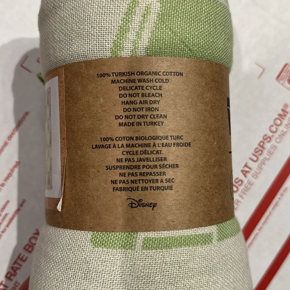 Sand Cloud x Star Wars Baby Yoda towel
